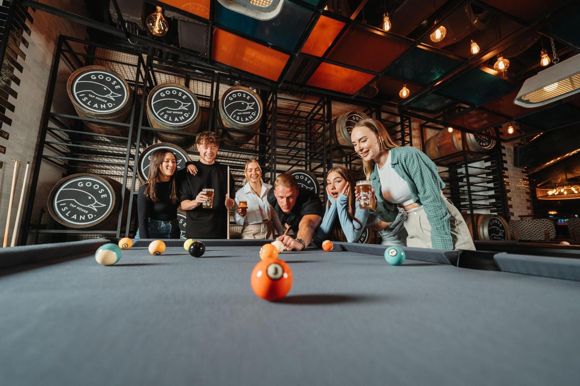 ホテル Five Luxe ドバイ エクステリア 写真 Pool players