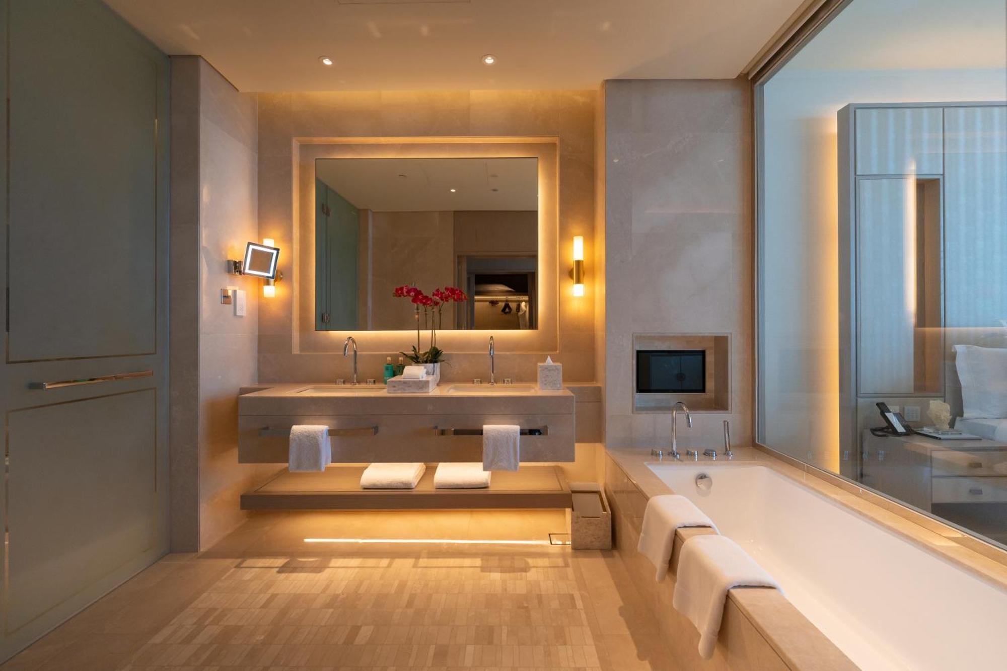 ホテル Five Luxe ドバイ エクステリア 写真 Bathroom